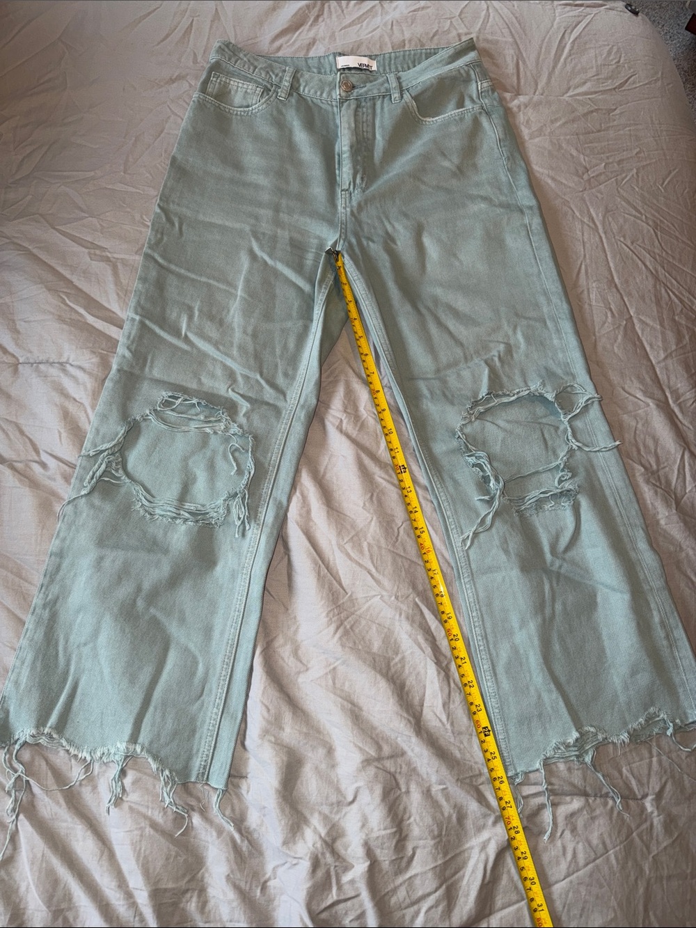 Women’s Distressed Wide-Leg Jeans in Sage Green